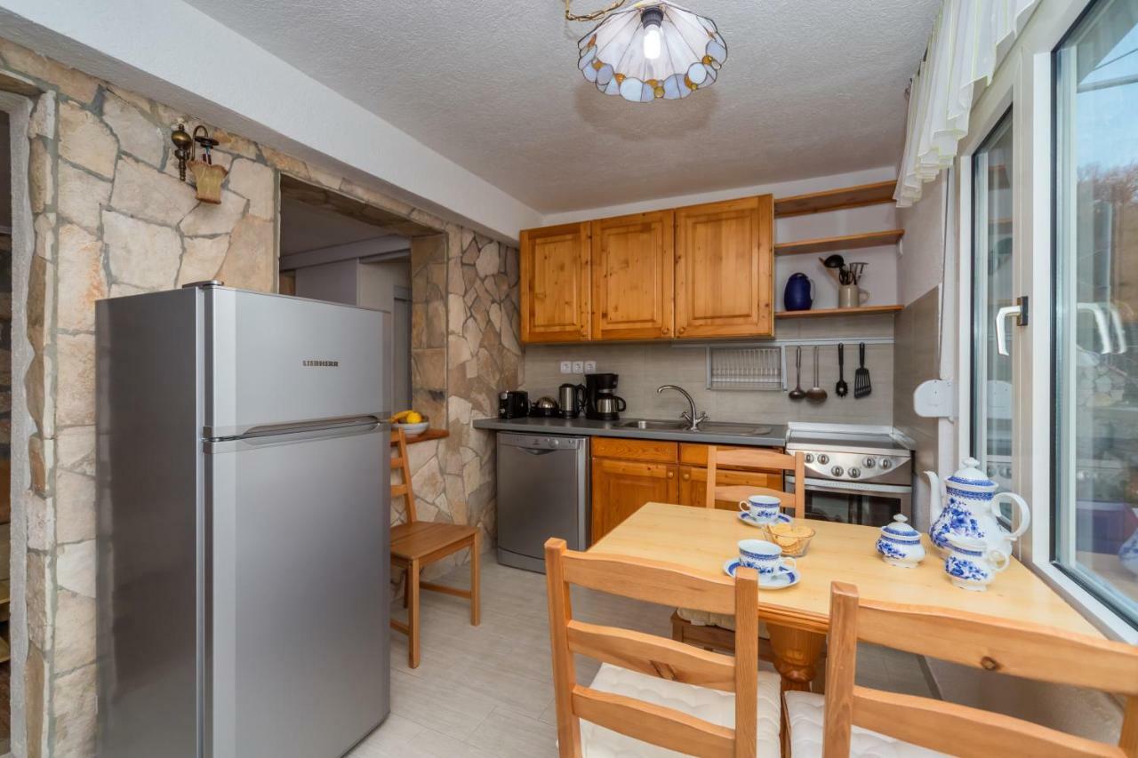 Apartments Mirian Petrovac Bagian luar foto