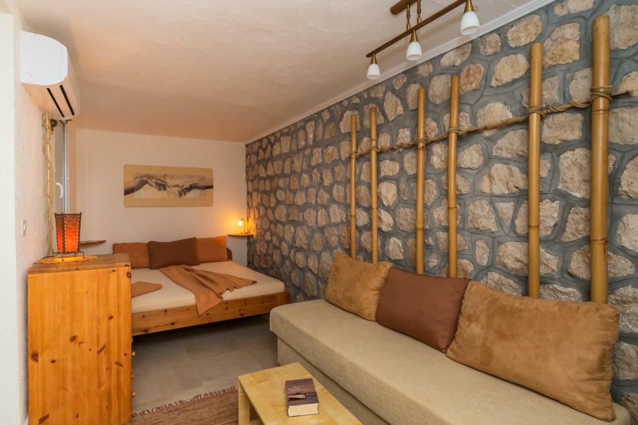 Apartments Mirian Petrovac Bagian luar foto